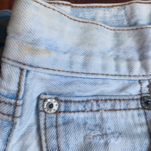 Distressed American Eagle jean shorts - Picture 10 of 11